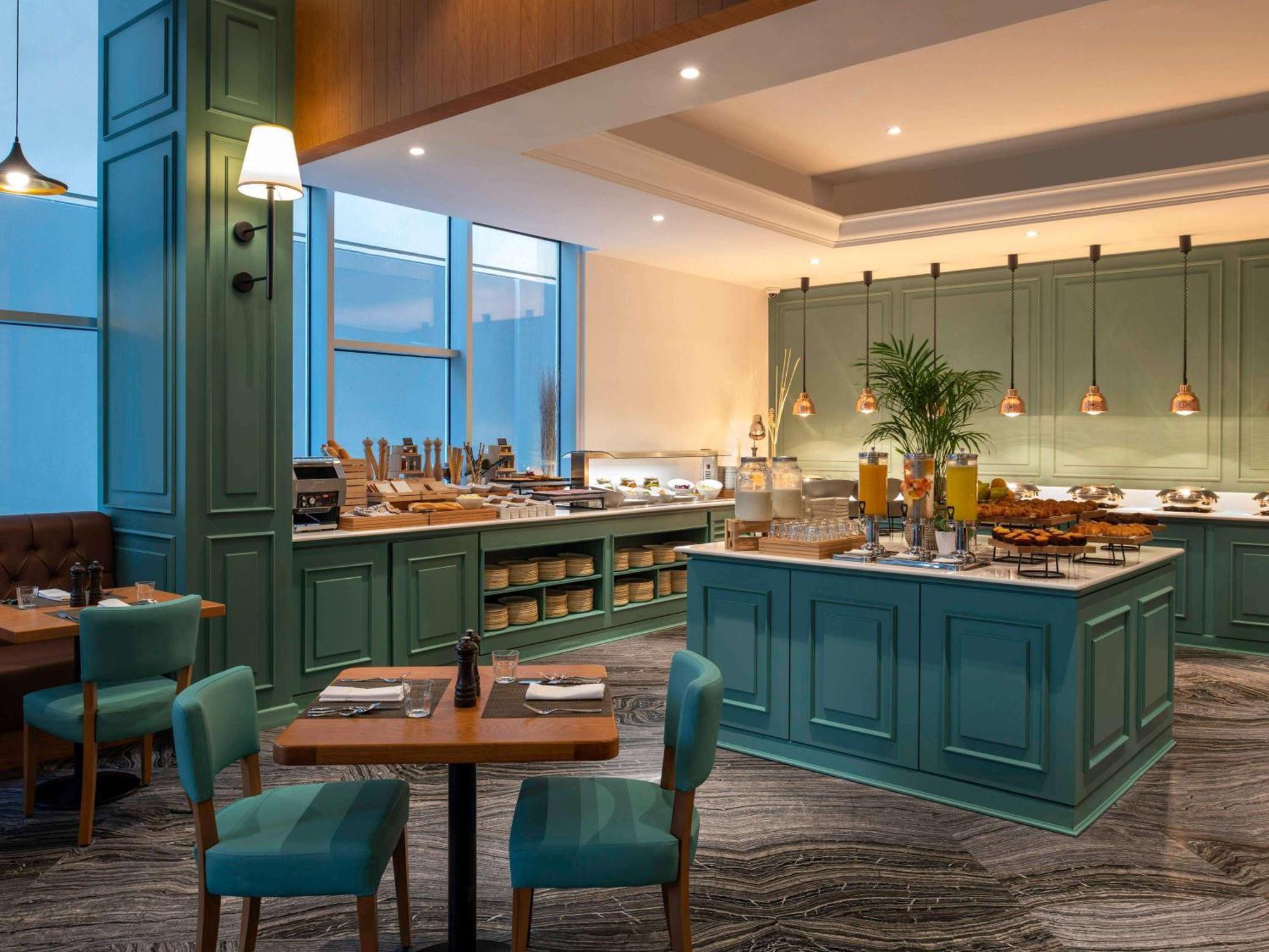 Ibis Doha Hotel Екстериор снимка