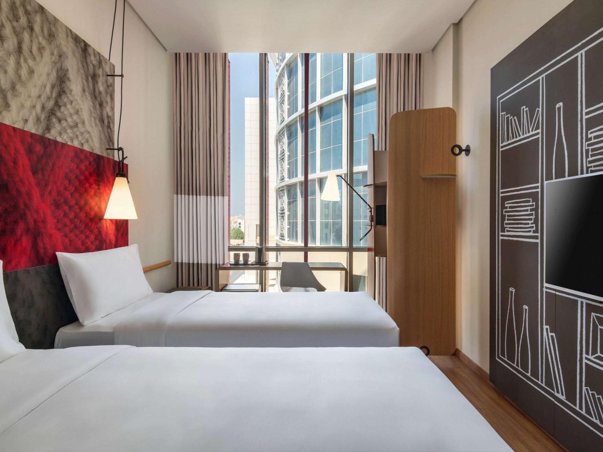 Ibis Doha Hotel Екстериор снимка